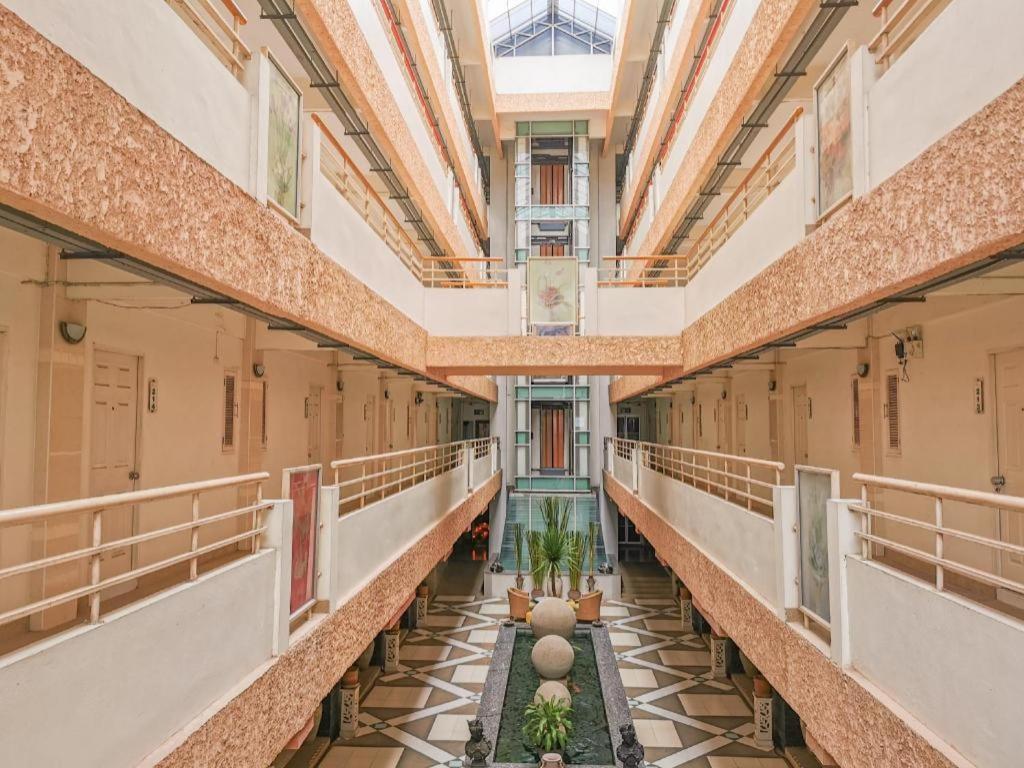 Hotel The Mansion Pakchong à Mu Si Extérieur photo
